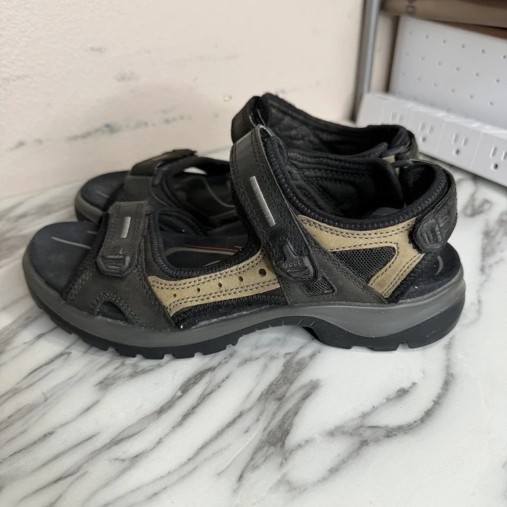 Ecco Women's Offroad Yucatan Sport Tan Black Nubuck Sandal Hiking US 9 EU 40